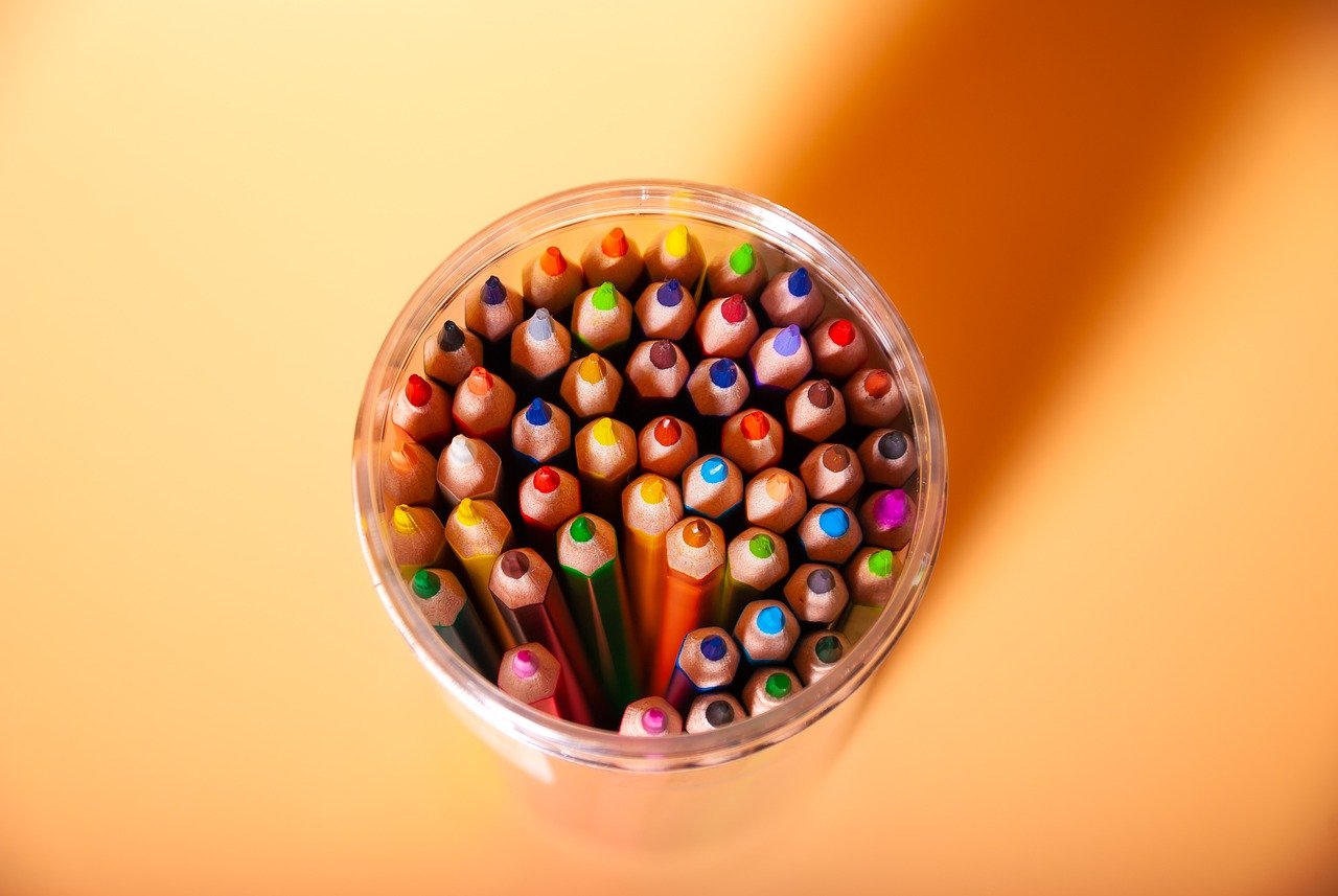 Colors Pencils Colored Pencils - MrTozzo / Pixabay